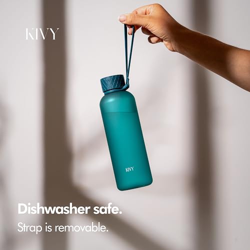 Slim Water Bottle 22oz [Lightweight & Shatterproof] Leak Proof Bottle for Women & Men