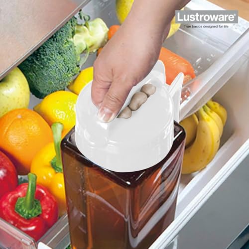 TwistServe Airtight Pitcher