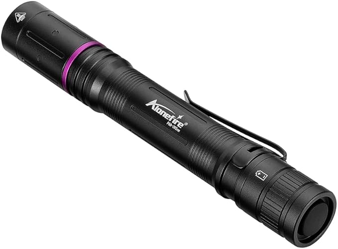 ALONEFIRE P68 Mini 3W UV Flashlight 365nm Portable EDC Black Light Pet Urine Detector with 2 AA Batterie