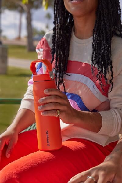 IceFlow Flip Straw 2.0 Bottle