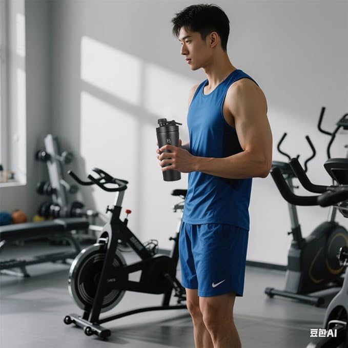 Protein Shaker Bottle Insulated Stainless Steel 20oz + 4oz Storage, Leak-Proof Noise-Free BPA & Phthalate-Free Design for Gym Fitness Travel