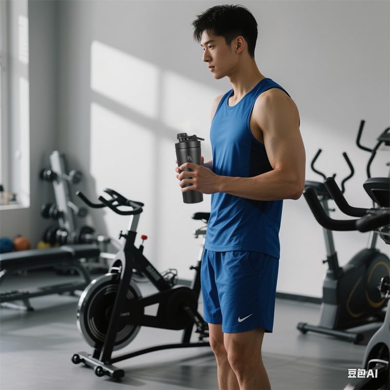Protein Shaker Bottle Insulated Stainless Steel 20oz + 4oz Storage