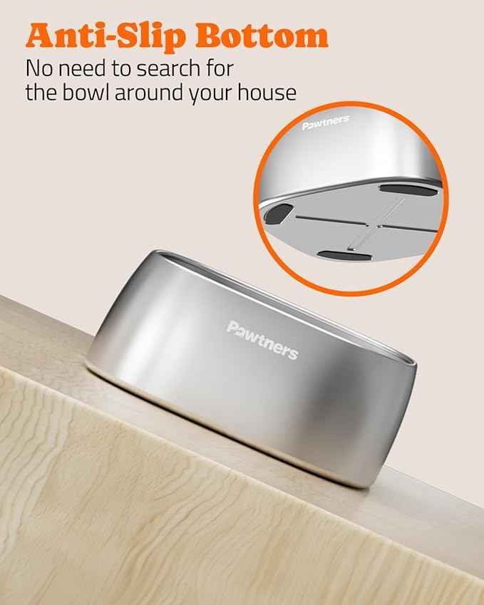 Pawtners 4L Large Stainless Steel Dog Bowls, Dog Water and Food Bowl for Large Breed Dogs with Non-Slip Base, Metal Pet Bowls Easy to Clean, Indoor Outdoor Use, 135oz, Silver