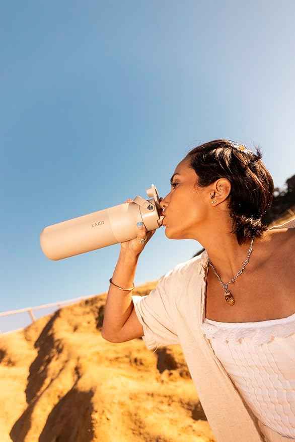 LARQ Twice as Nice Set Bottle Swig Top 23oz - Insulated Stainless Steel Water Bottle With Built-In Silicone Handle, Mojave Dune & Obsidian Black