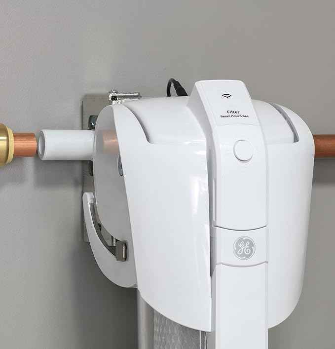GE Smart Whole House Leak Detection Water Filtration System | Reduces Sediment, Rust & More | Install Kit Included | Filter Not Included | Replace Filter (FTHPM, FTHTM, FTHLM) Every 3 Months | GXWH70M