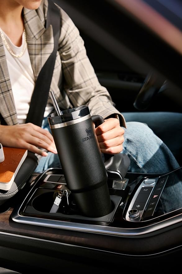 STANLEY Quencher H2.0 Tumbler with Handle and Straw 30 oz | Flowstate 3-Position Lid | Cup Holder Compatible for Travel | Insulated Stainless Steel Cup | BPA-Free | Blue Sky