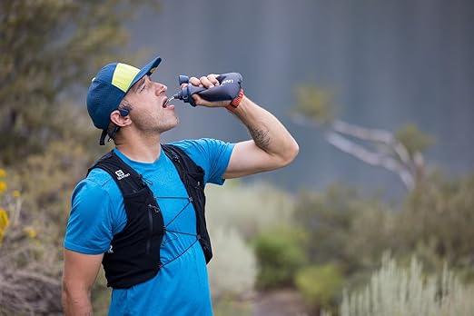 LifeStraw Peak Series - Collapsible Squeeze Bottle Water Filter System – 650ml for Trail Running, Through Hiking, Travel, Cycling, and Fishing; BPA-Free; Mountain Blue