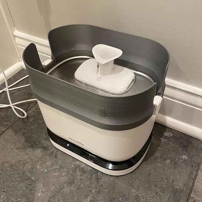 Splash Shield for PETLIBRO Cat Water Fountain - Compatible with 3L Dockstream 2 Models PLWF106/PLWF116/PLWF305,Prevent Water Spills, Easy Remove & Clean，Accessory for PETLIBRO Fountains