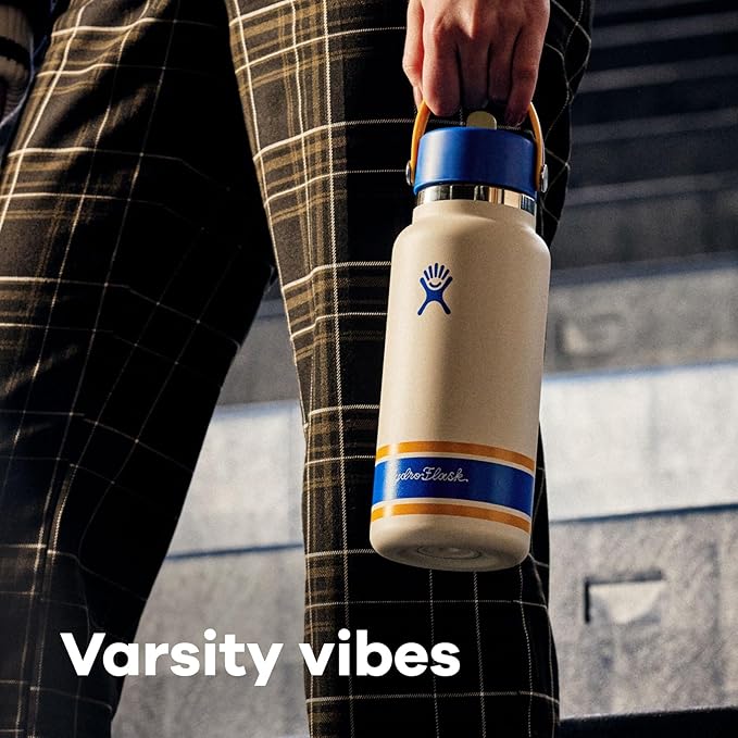 Hydro Flask Water Bottle - Insulated Stainless Steel - Wide Mouth Flex Straw Lid, Non Spill, Leakproof and Refillable in 32 Oz Campus Red