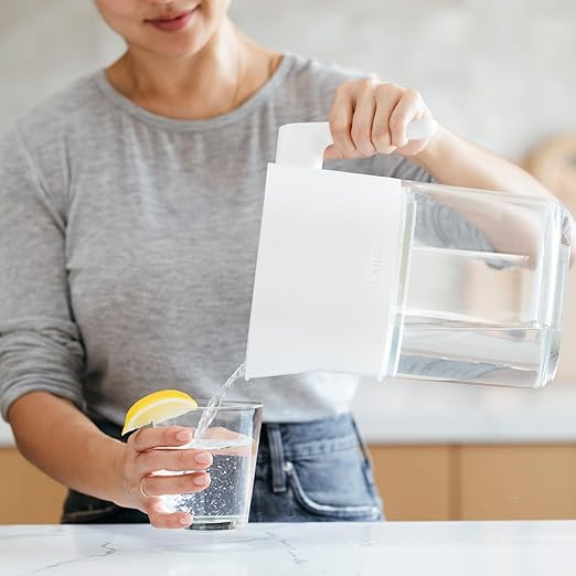 LARQ Water Filter Pitcher 1.9L (8-Cup) – Nano Zero Filter Removes Chlorine, Lead, PFAS & More – Pure White