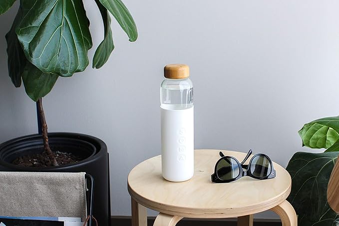 Full Circle V.2 17 oz. Glass Water Bottle - White