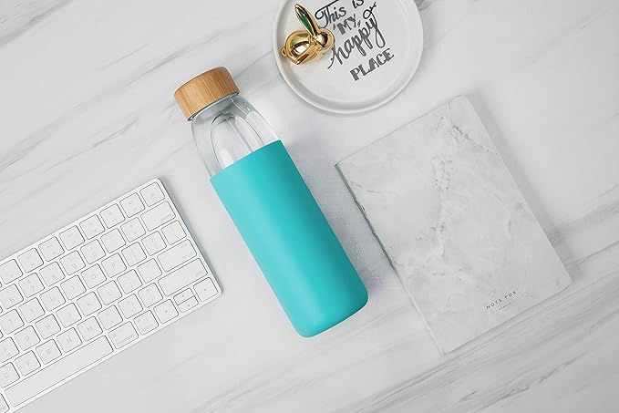 veegoal 18 Oz Borosilicate Glass Water Bottles with Bamboo Lid, BPA-FREE, Non-Slip Silicone Sleeve, and Stainless Steel Leak Proof Lid - Reusable Glass Bottle for Men and Women