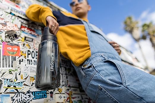 LifeStraw Go Series – BPA-Free Water Filter Bottle for Travel and Everyday use removes Bacteria, parasites and microplastics, Improves Taste, 1L Terrace Green