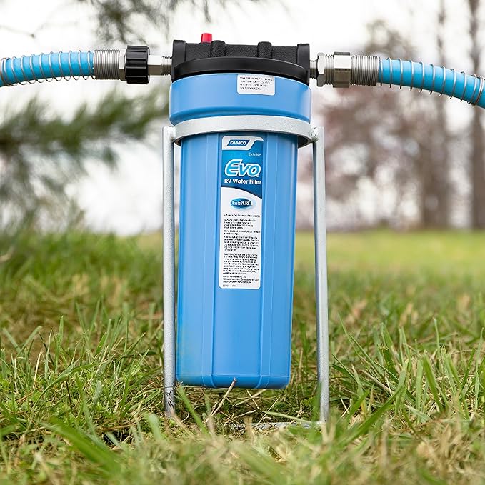 Camco Evo RV Water Filter - Features Granulated Activated Carbon for Bacteria Control & a Replaceable Premium Spun Polypropylene Filter Cartridge - Camper Essentials for Clean Drinking Water (40631)