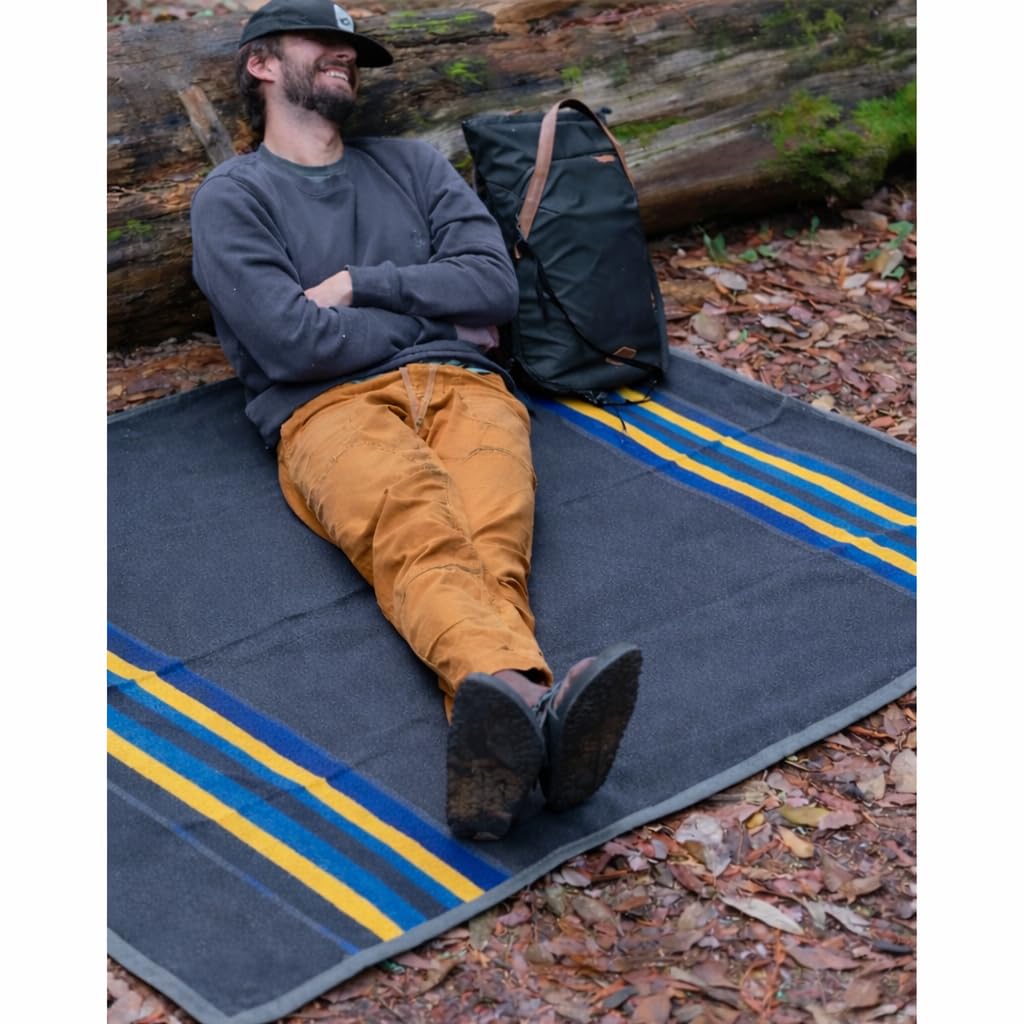 Waxed Canvas Camping Blanket & Bedroll (Blue/Grey / Regular)