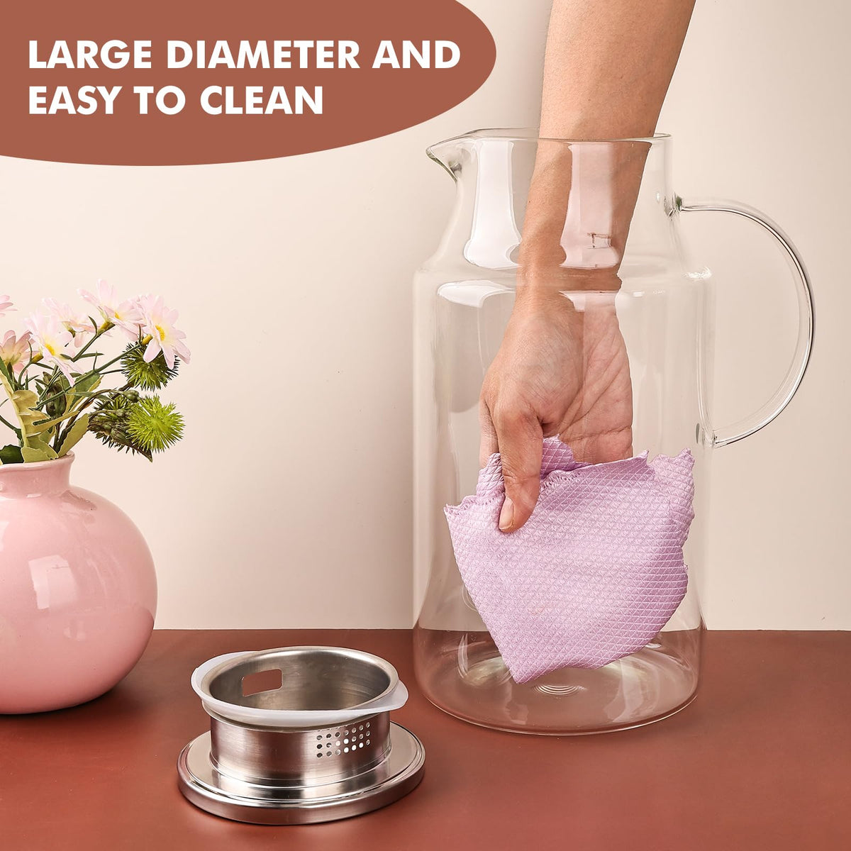 128oz Glass Pitcher with Lid (128oz)