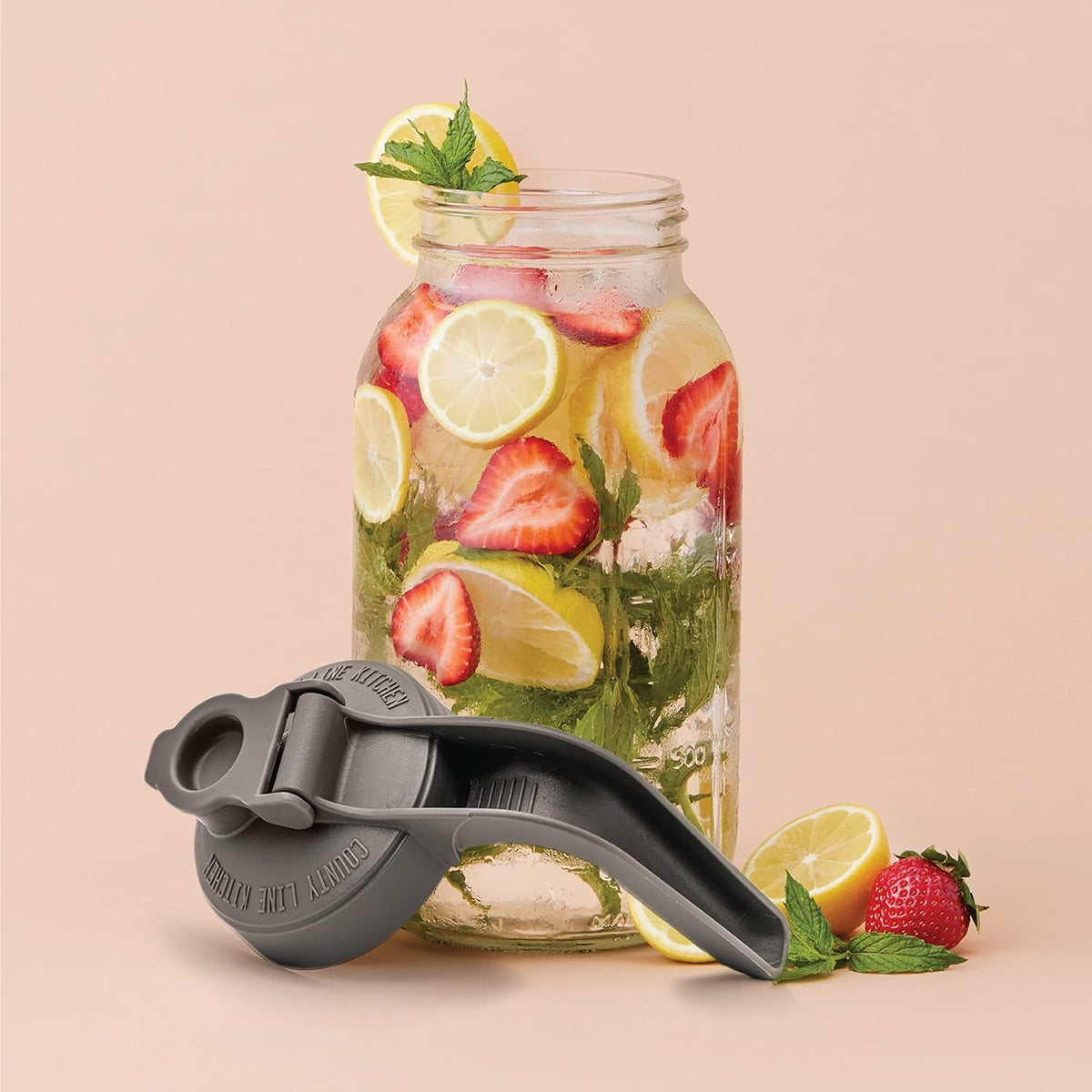 64 oz Mason Jar Glass Pitcher With Lid (64 Ounces / Lavender)