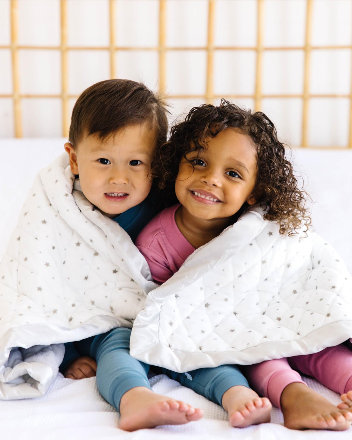 4lb Weighted Blanket for Kids (White)