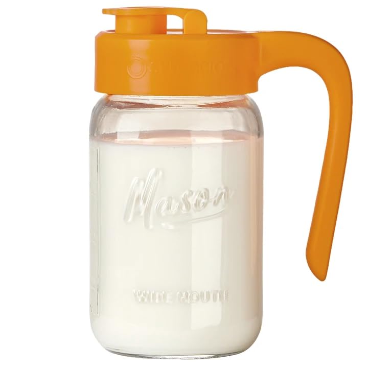 32 oz Glass Pitcher with Lid (Yellow)