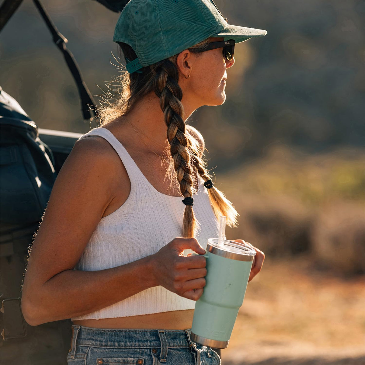 Rambler 25 oz Straw Mug (Lowcountry Peach / 25 Ounces)
